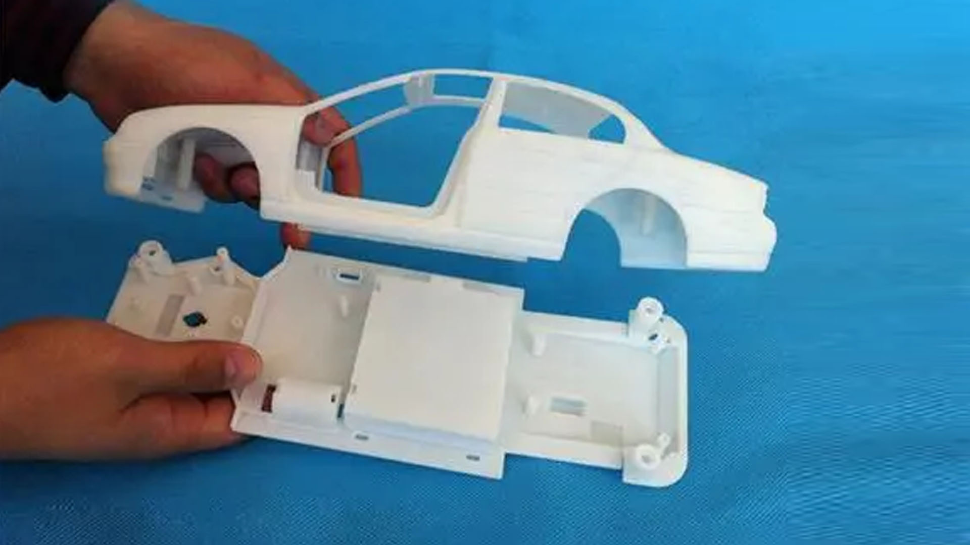 深入了解SLA 3D打印機：如何為企業(yè)帶來創(chuàng)新價值？